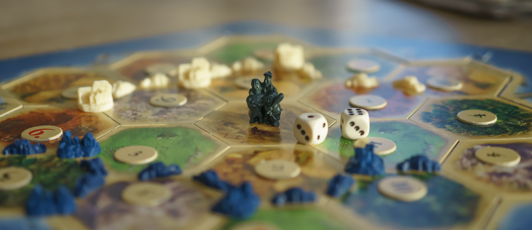 Counterfactual Communities: Strategy Games, Paratexts and the Player’s Experience of History